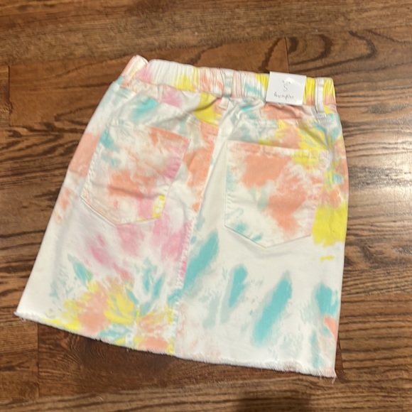 Love fire mini skirt; new never worn; size small - Picture 3 of 8